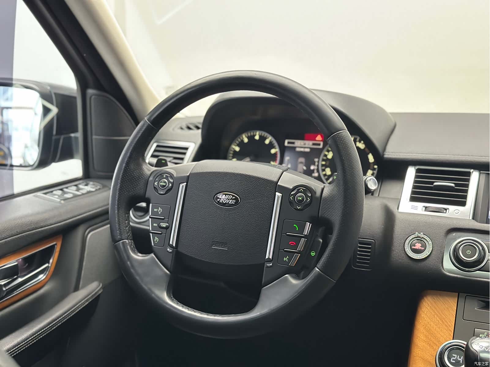Land Rover Range Rover, 2012 36