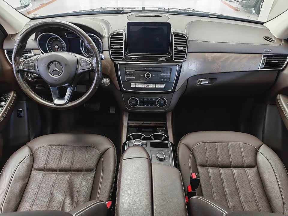Mercedes-Benz GLE Mercedes-Benz GLE