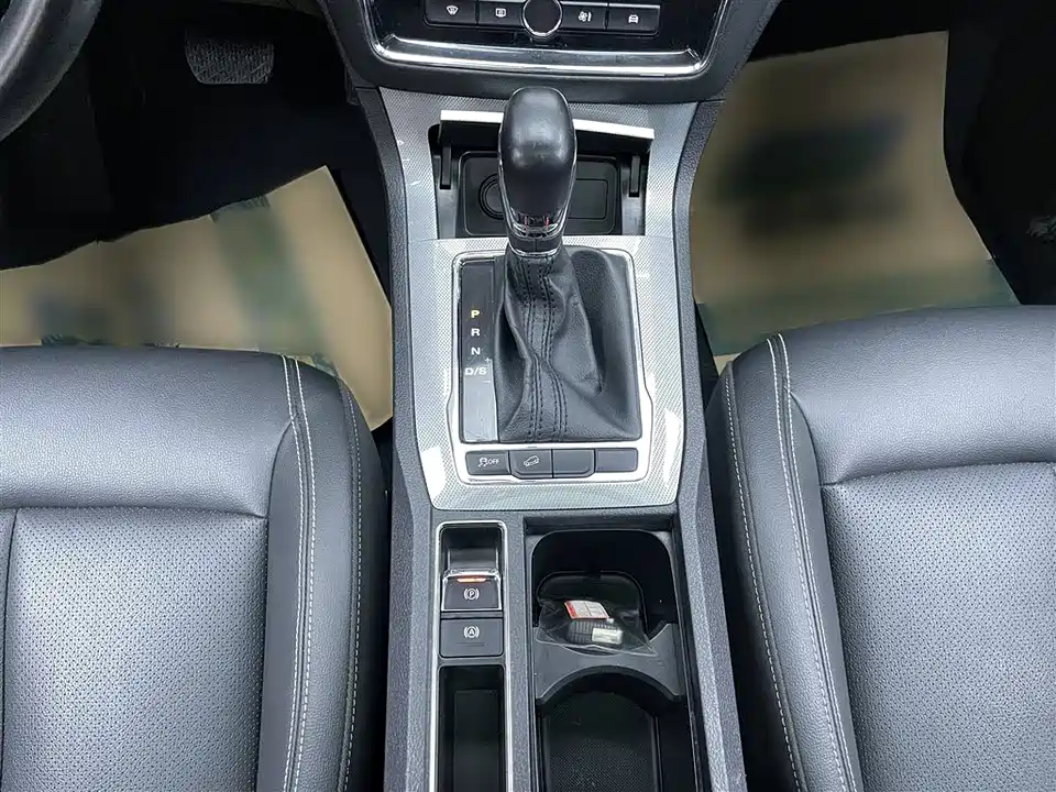 Roewe RX5 Roewe RX5