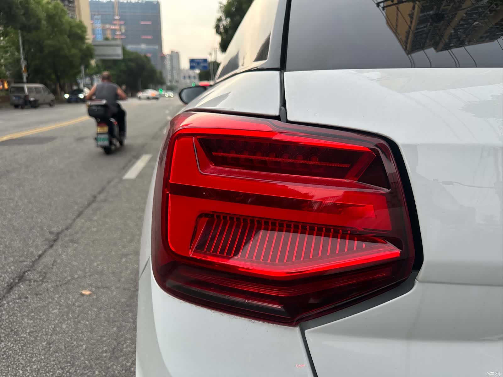 Audi Q2L, 2022 все фото
