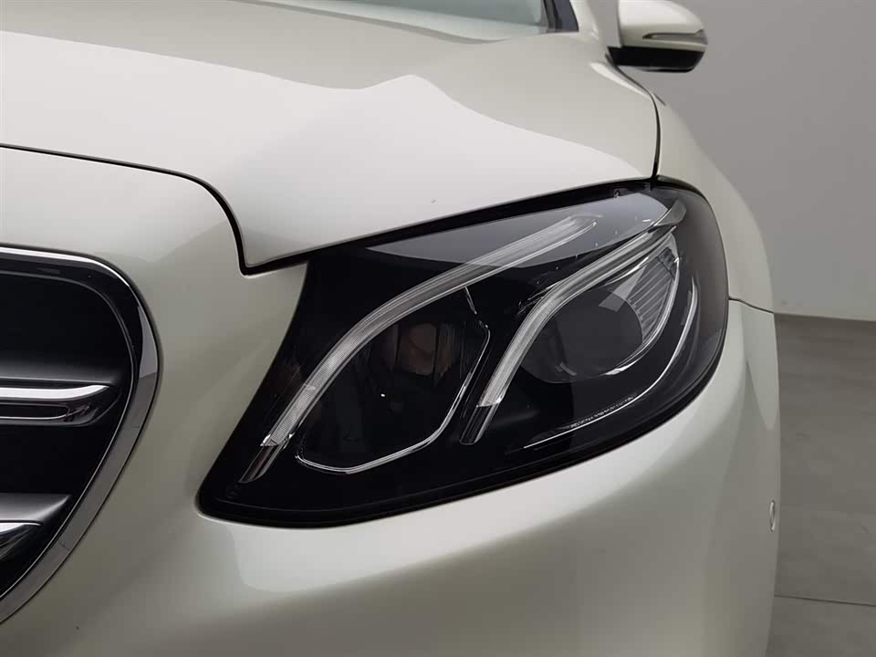 Mercedes-Benz E-class Mercedes-Benz E-class