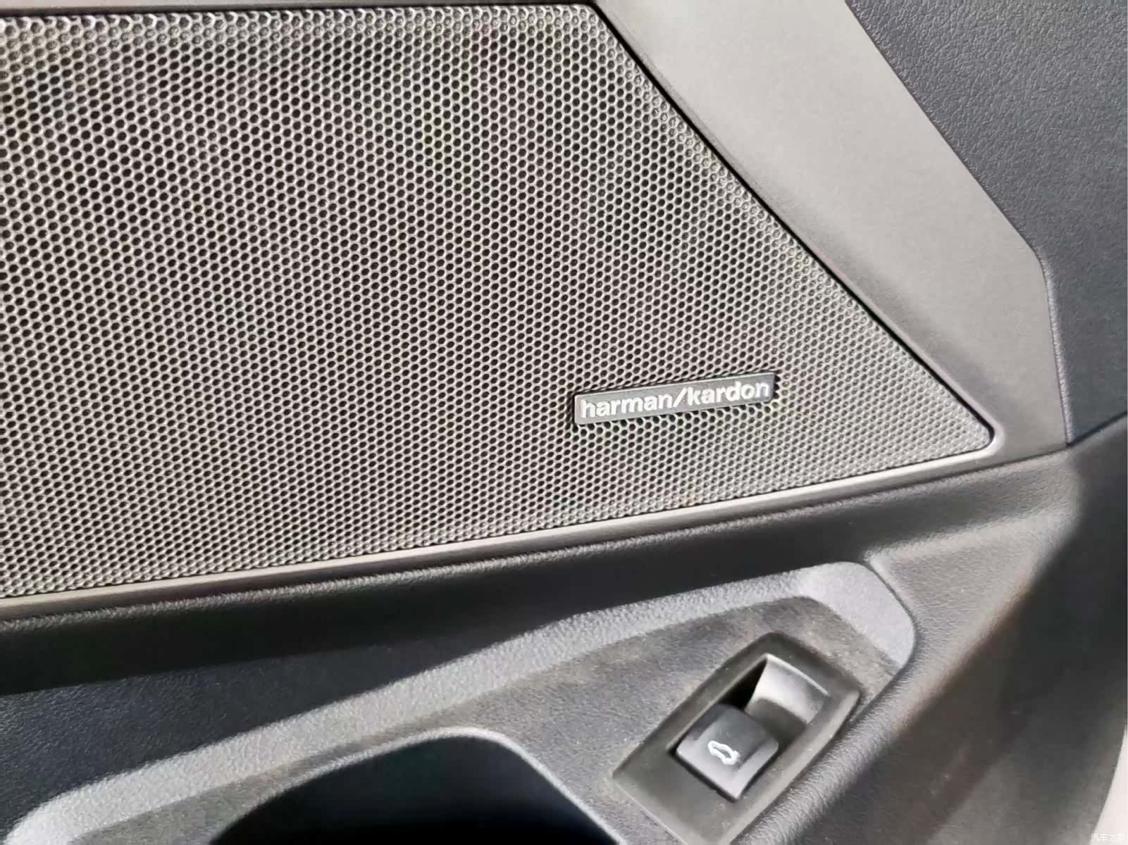 BMW 3 Series, 2024 18