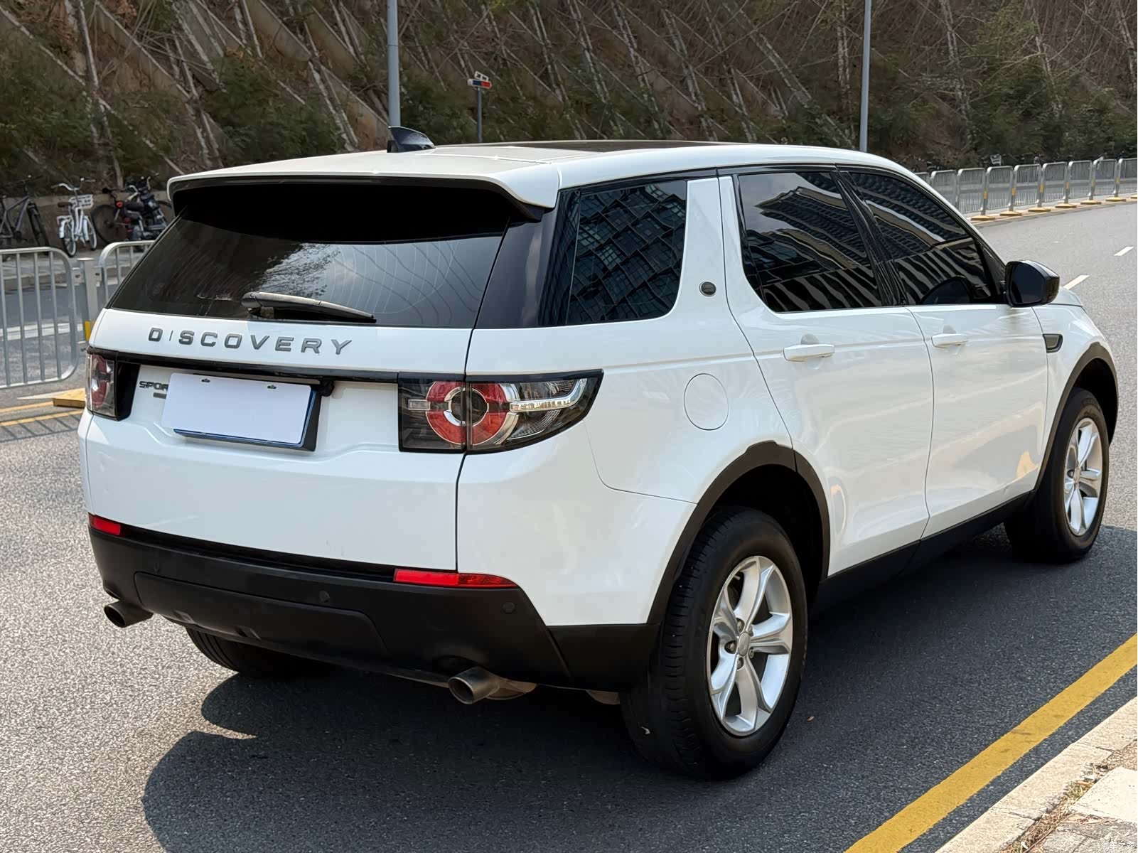 Land Rover Discovery, 2017 4