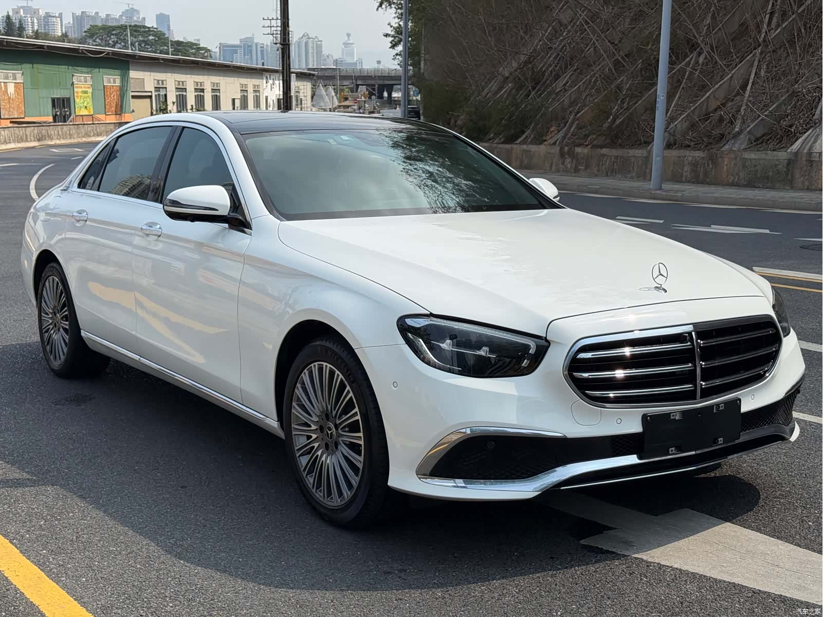 Mercedes-Benz E-Class, 2021 3