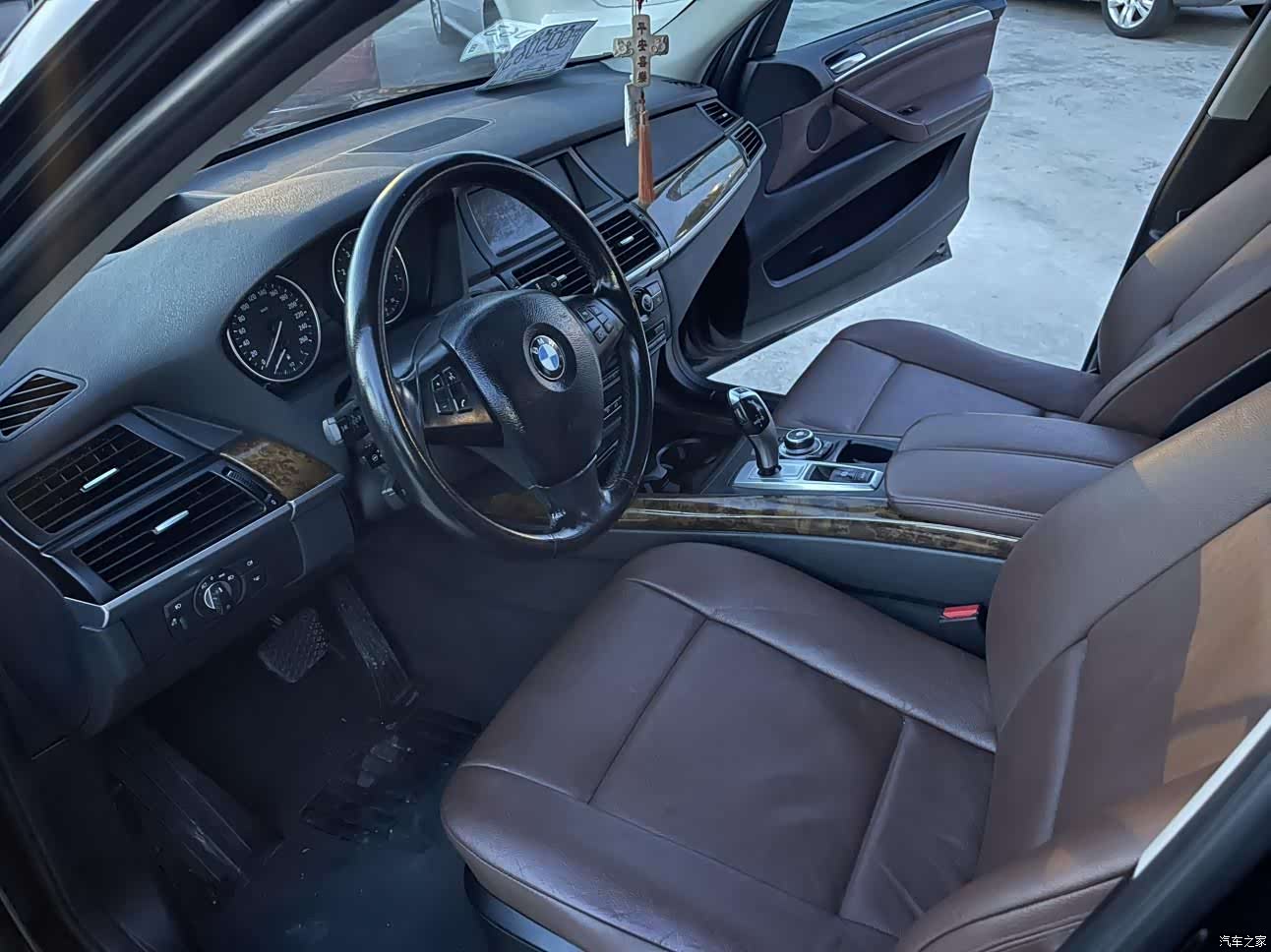 BMW X5, 2010 8