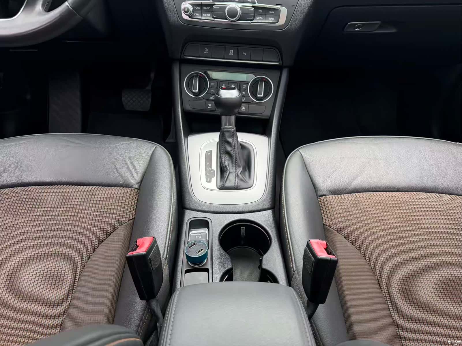 Audi Q3, 2017 10