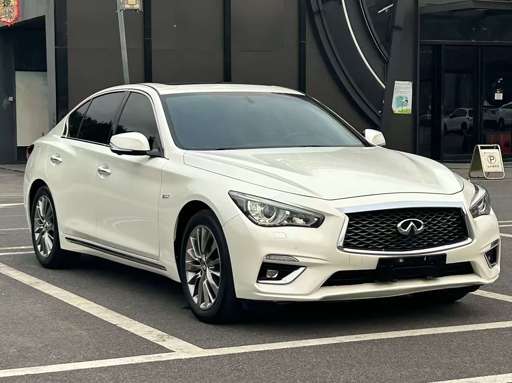 Infiniti Q50L, 2020 3