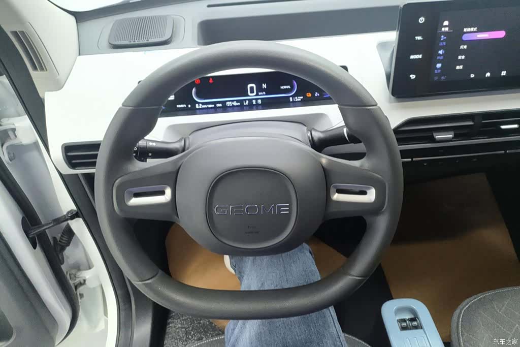 Geely Panda, 2025 15