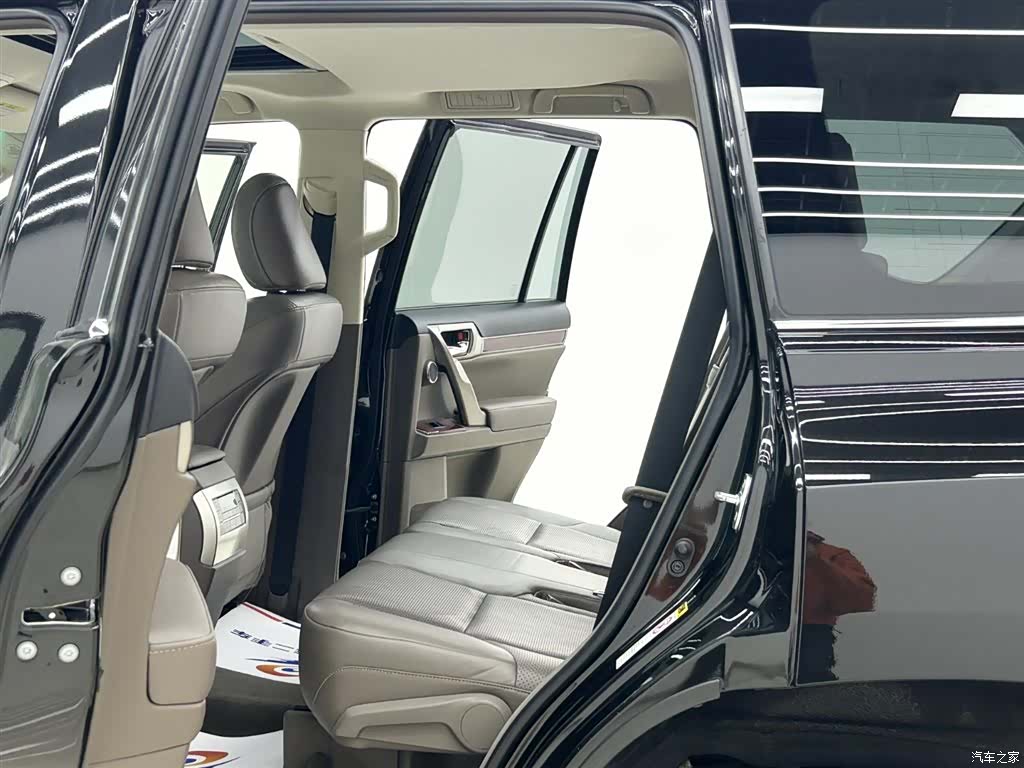 Lexus GX, 2013 6