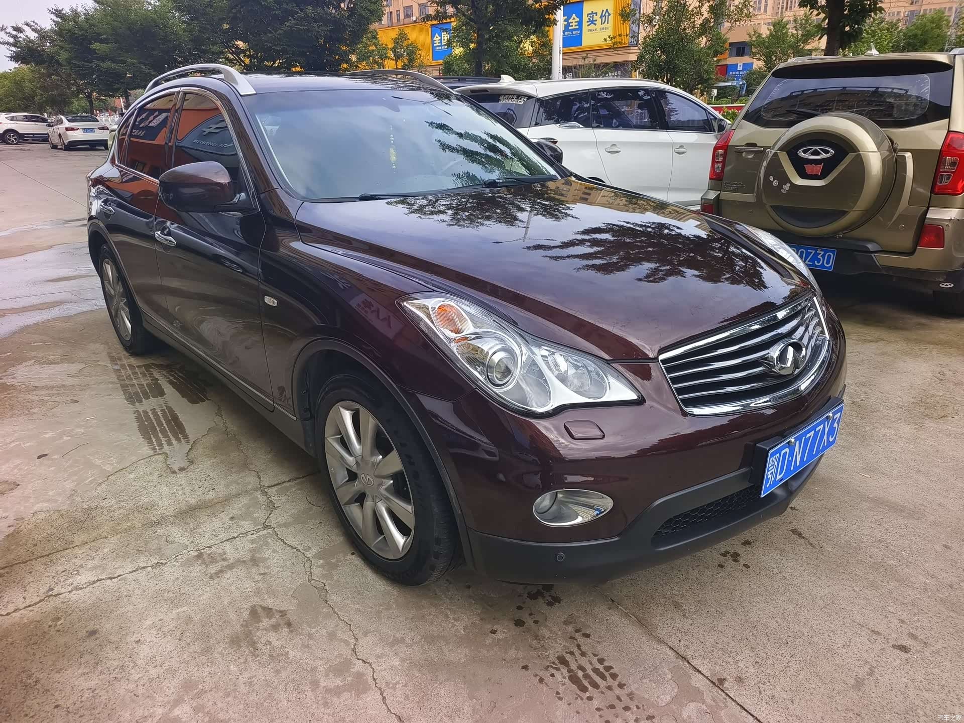Infiniti EX25, 2012 3