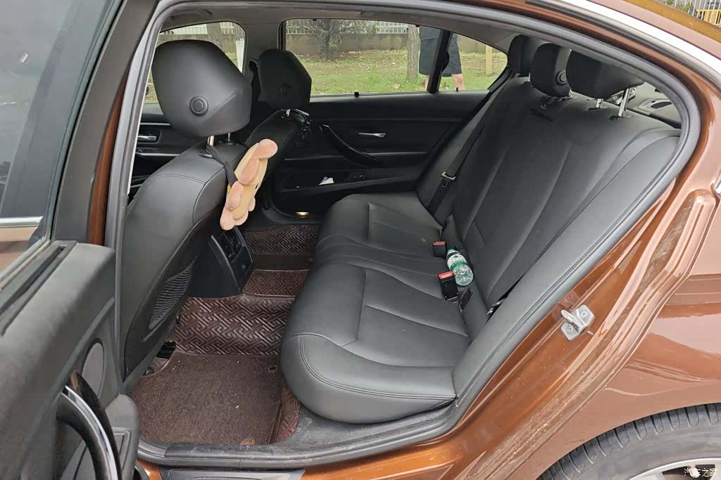 BMW 3 Series, 2016 11