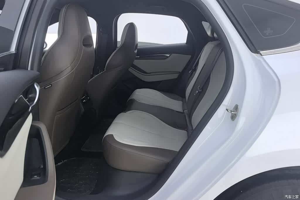 BYD Qin, 2024 11