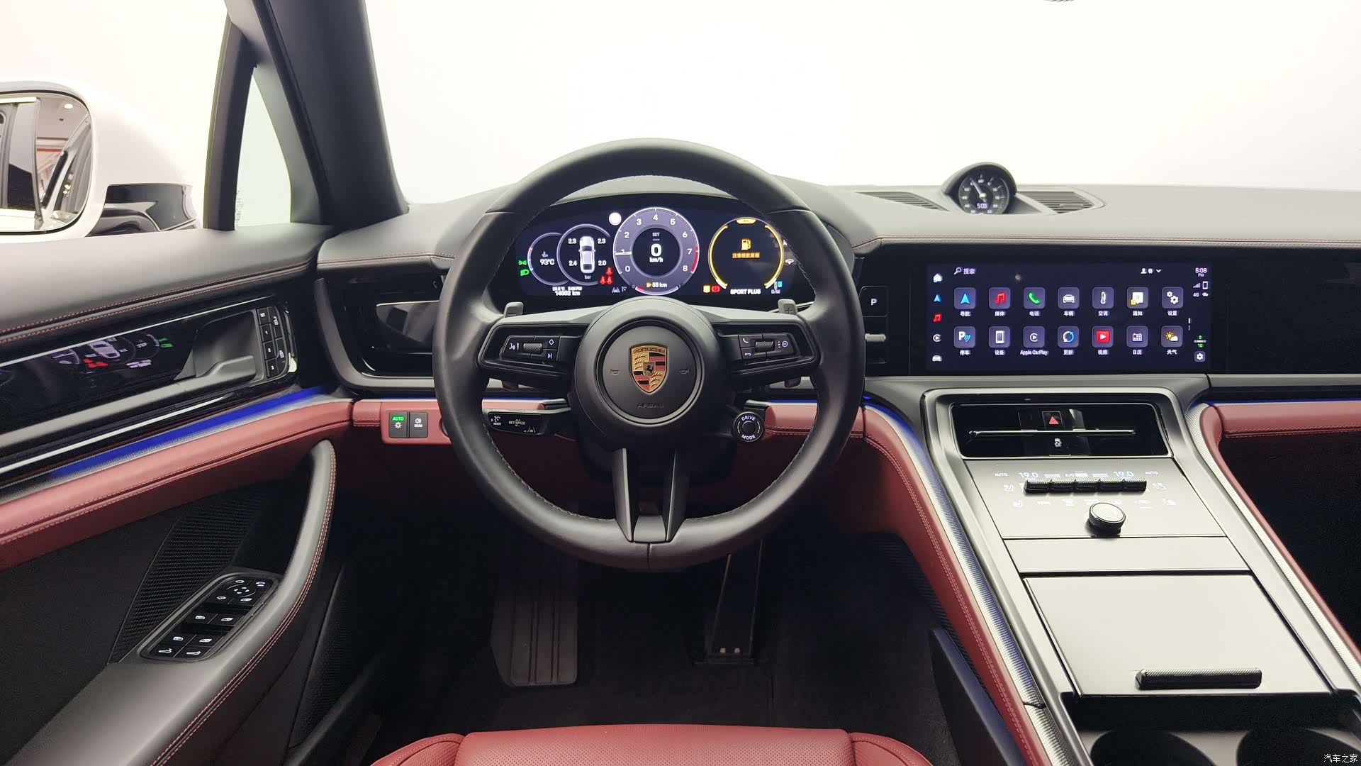 Porsche Panamera, 2025 10