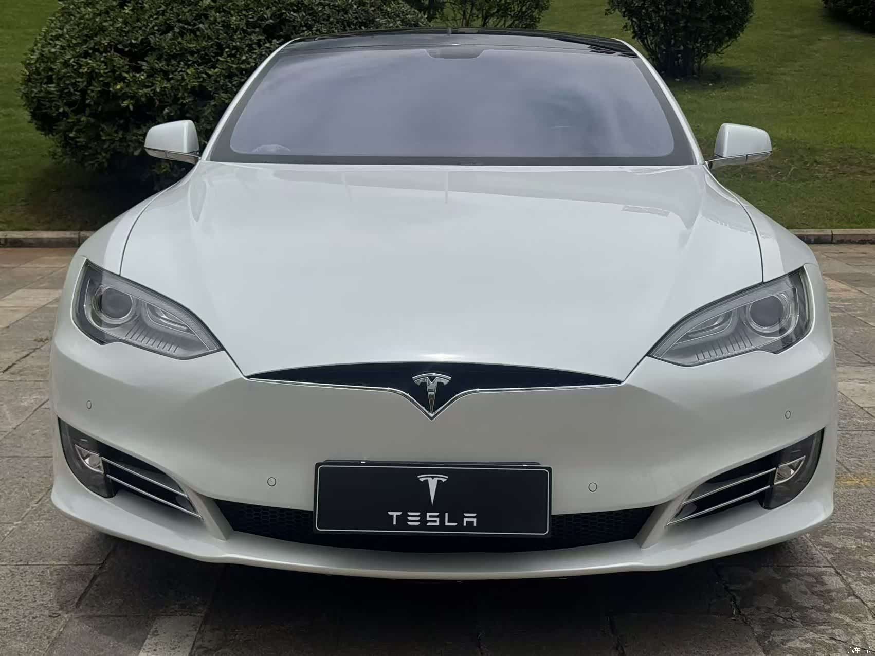 Tesla Model S, 2014 10