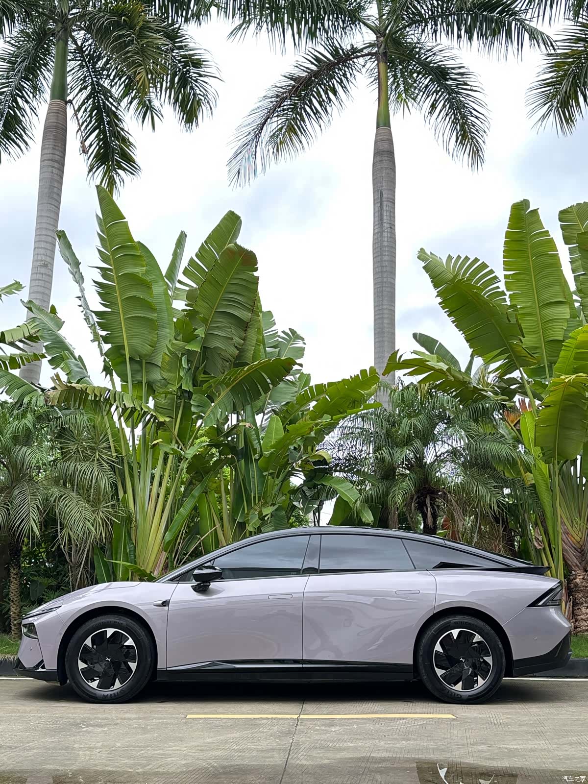 Xpeng P7, 2025 7