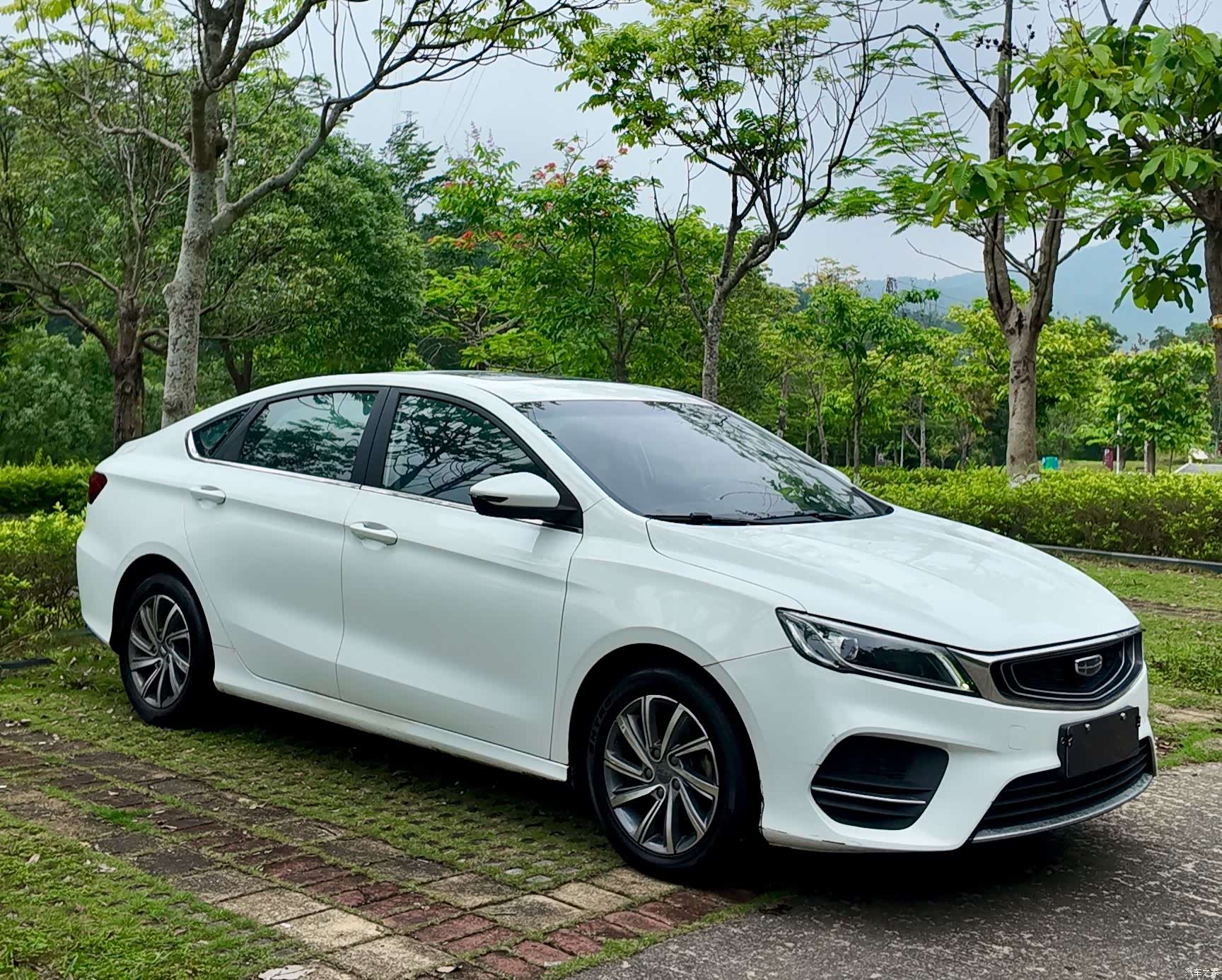 Geely Binray, 2020 3