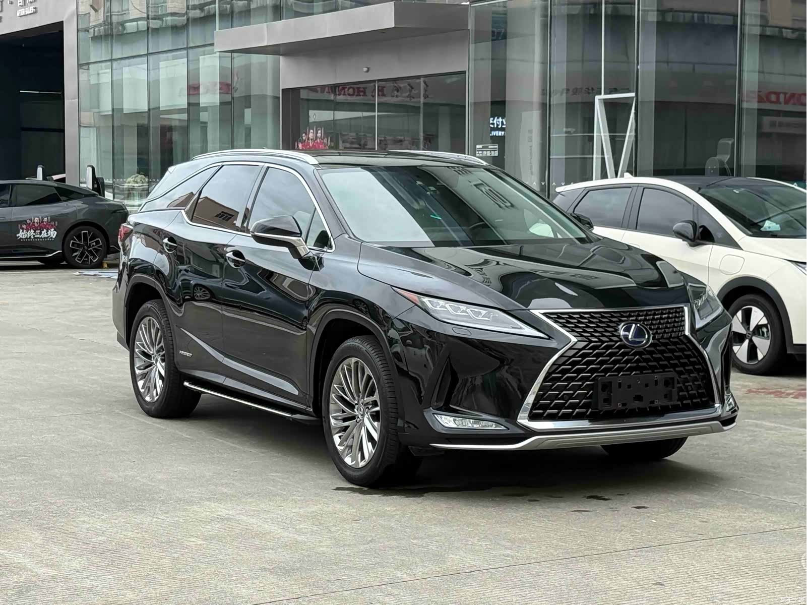 Lexus RX, 2021 1
