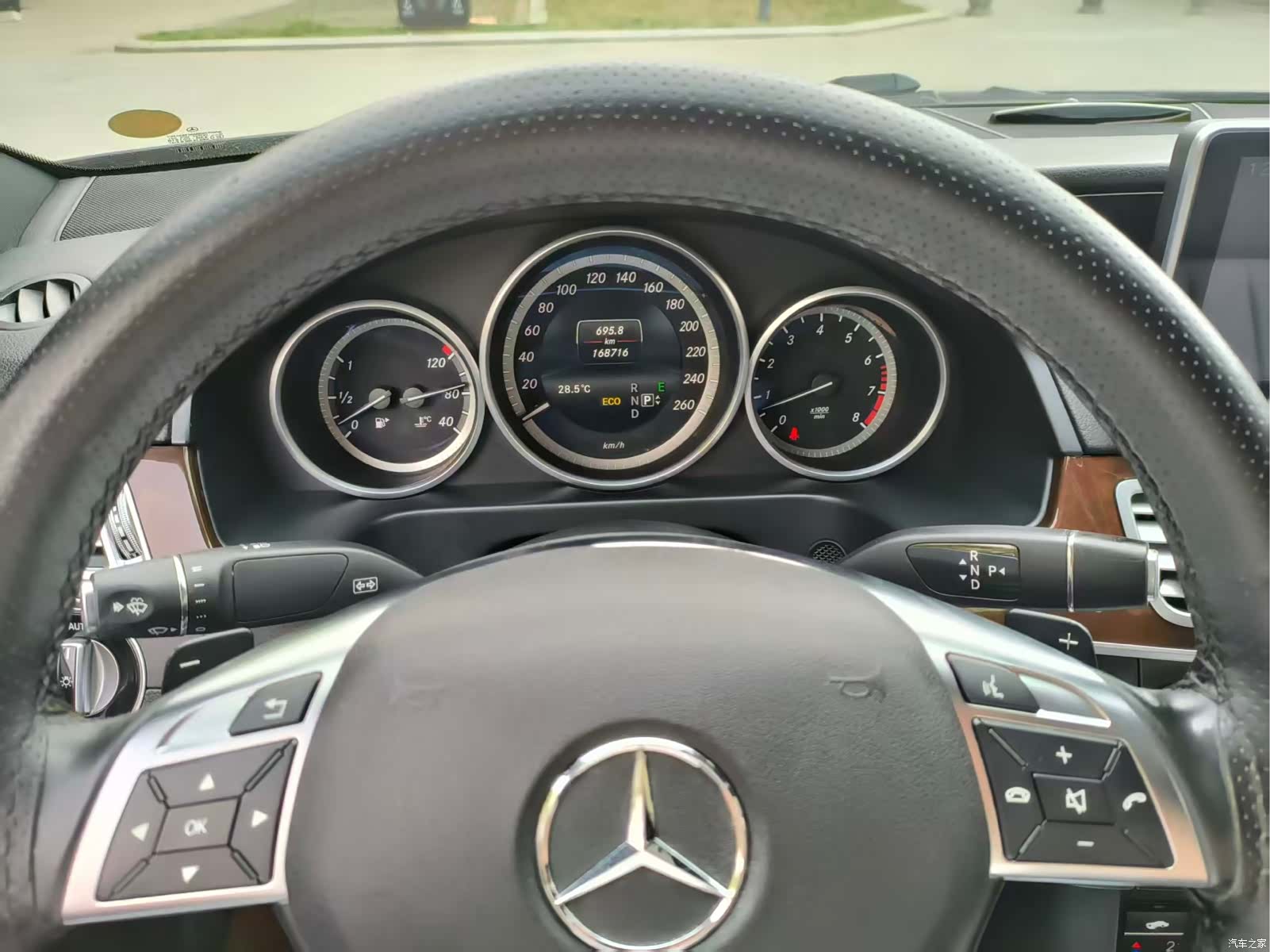 Mercedes-Benz E-Class, 2015 6
