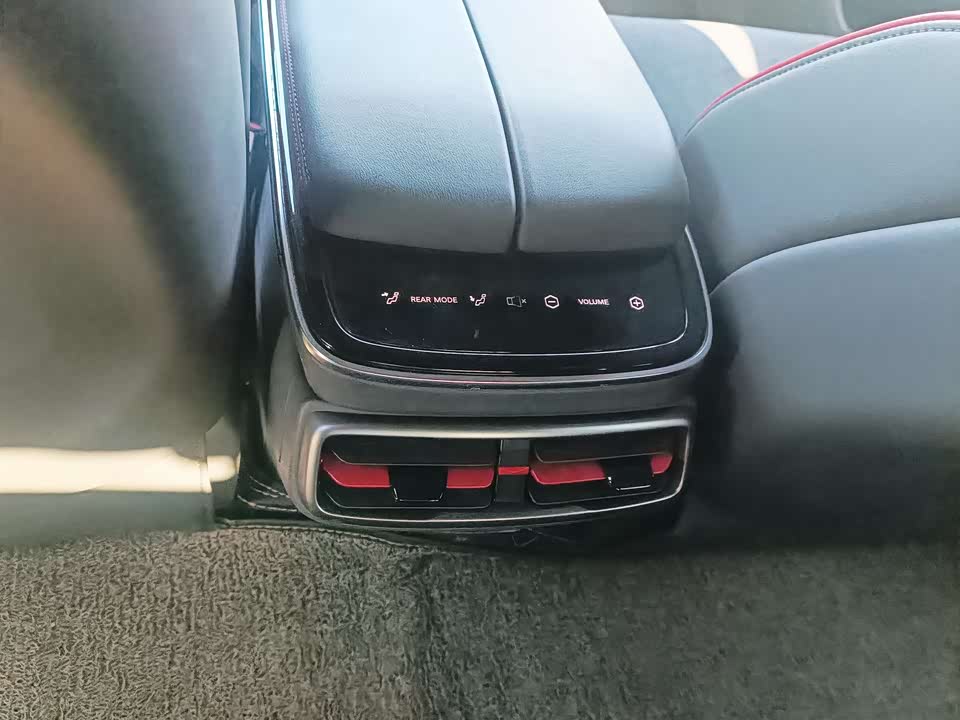 ARCFOX Polar Fox Alpha S