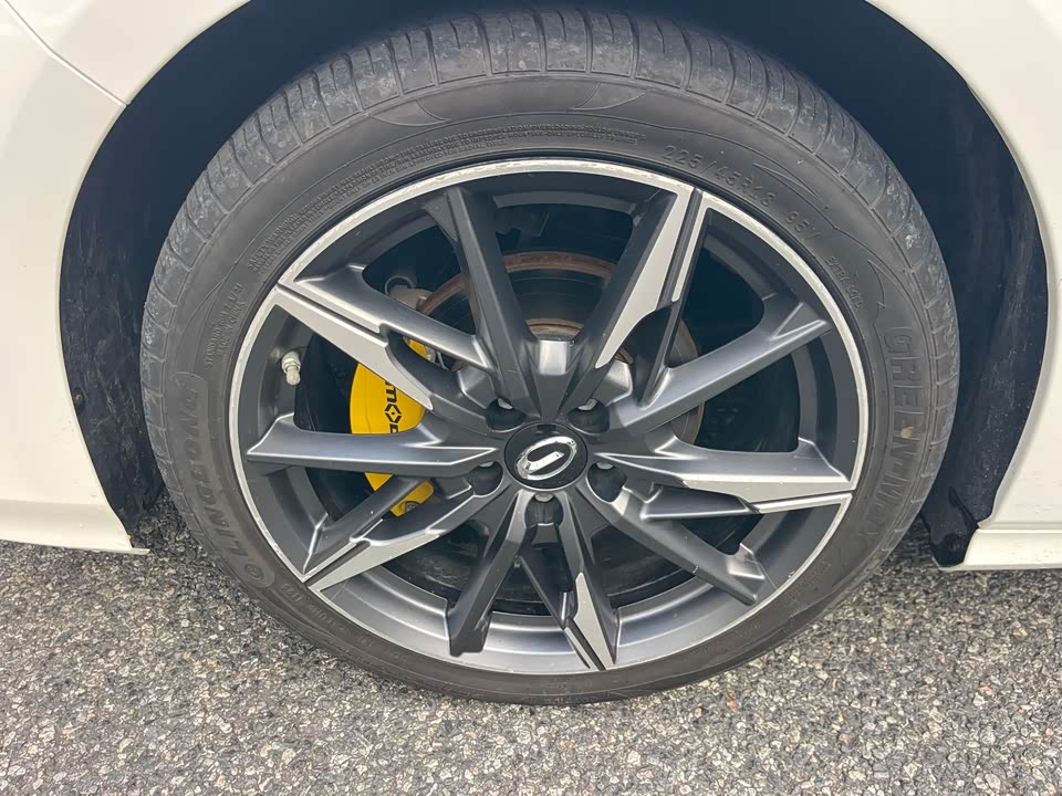 Trumpchi Shadow Leopard