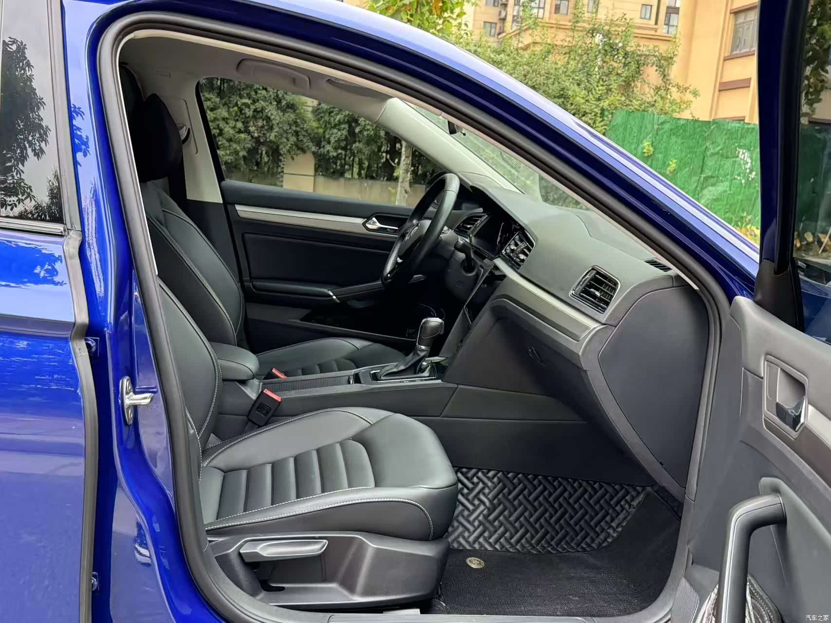 Volkswagen Lamando, 2020 11