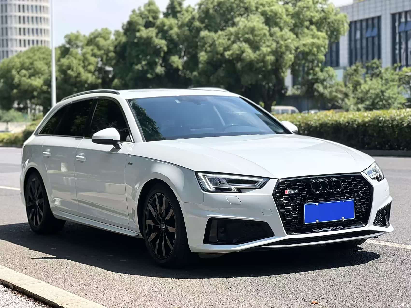 Audi A4, 2020 3