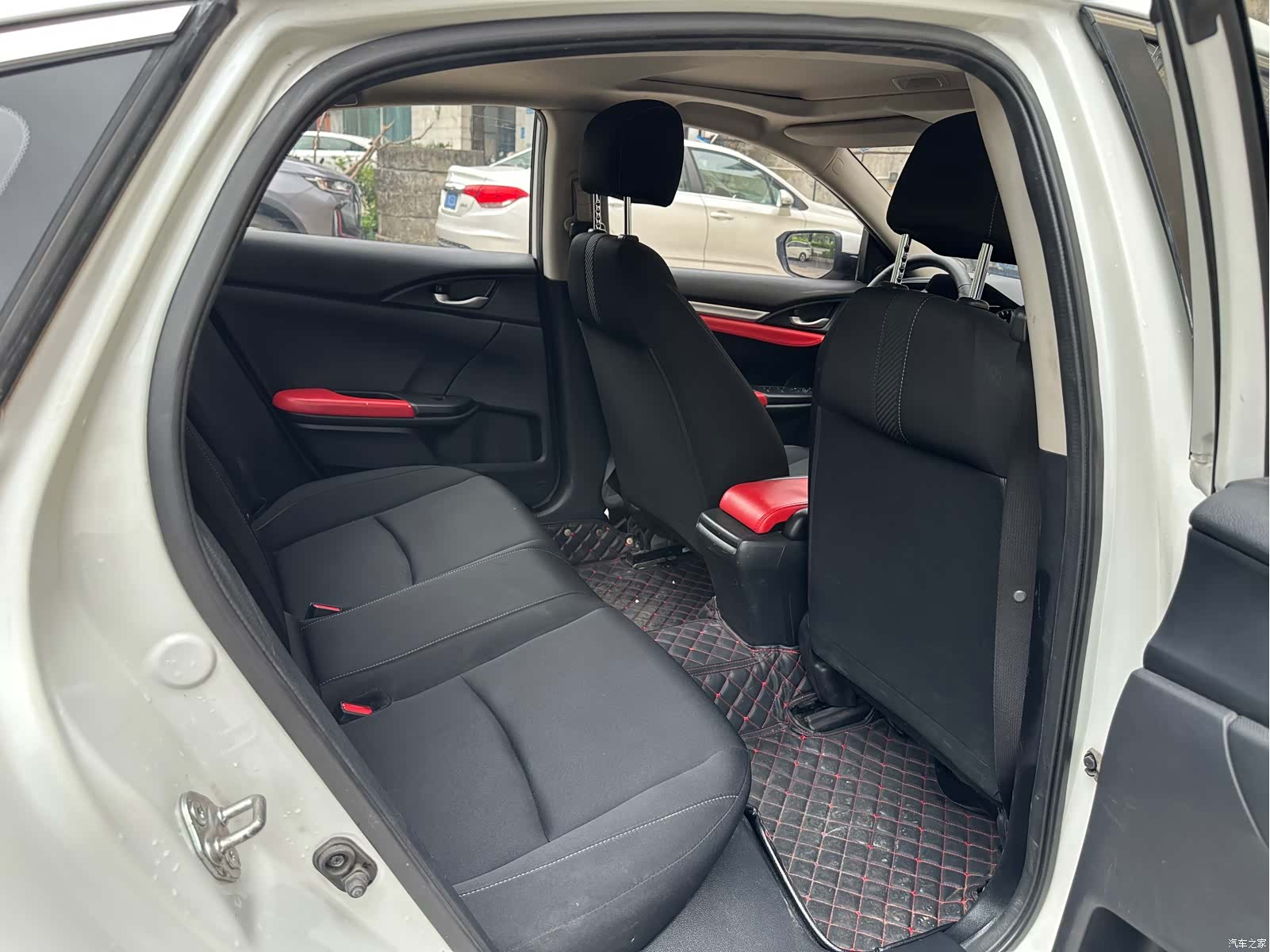 Honda Civic, 2018 9