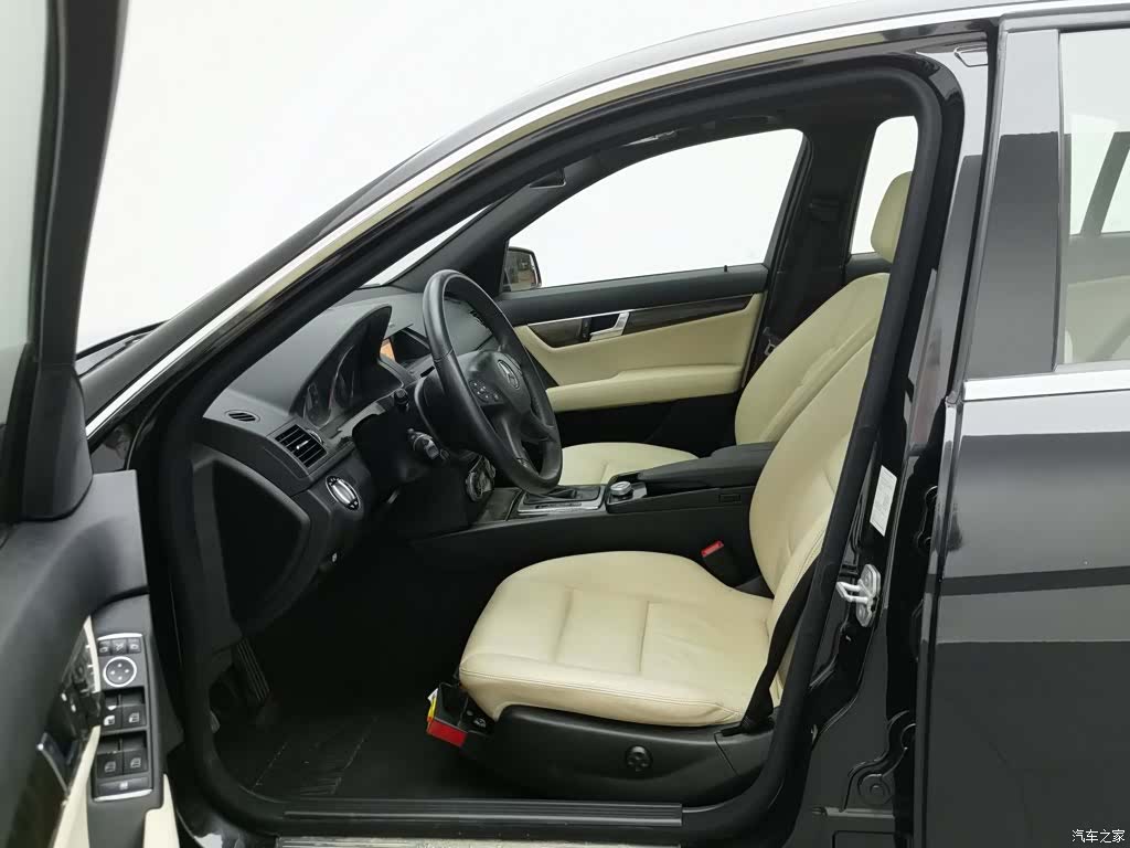 Mercedes-Benz C-Class, 2010 10