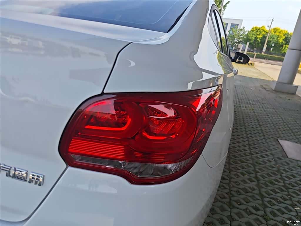 Chevrolet 320, 2019 8
