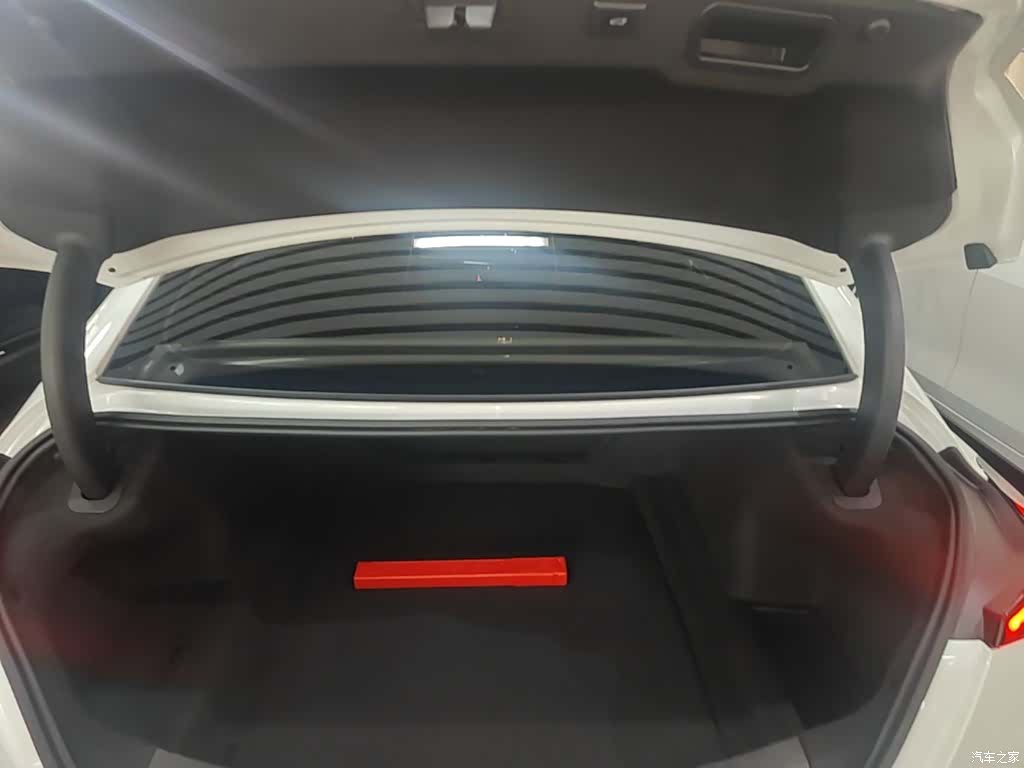 Cadillac CT5, 2026 19