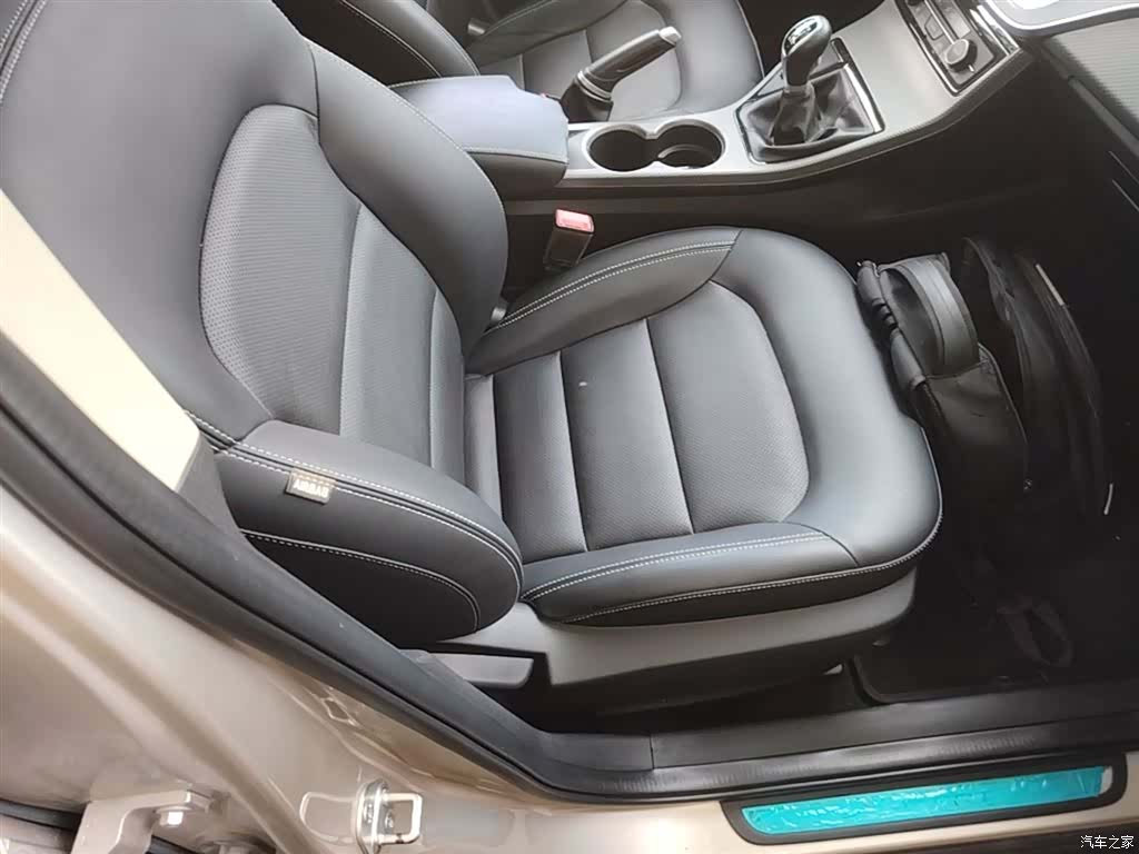 Geely Emgrand, 2017 24