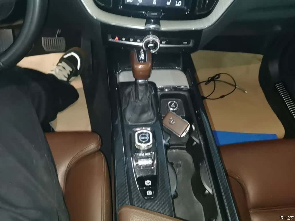 Volvo XC60, 2019 14