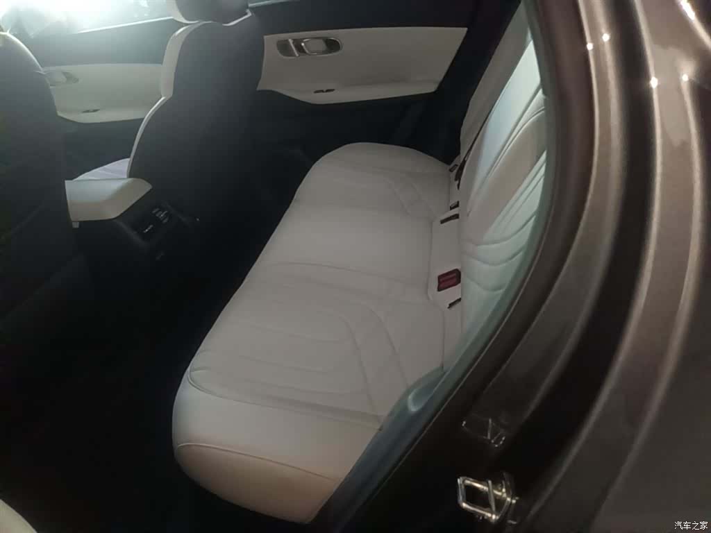 Geely 7, 2025 17