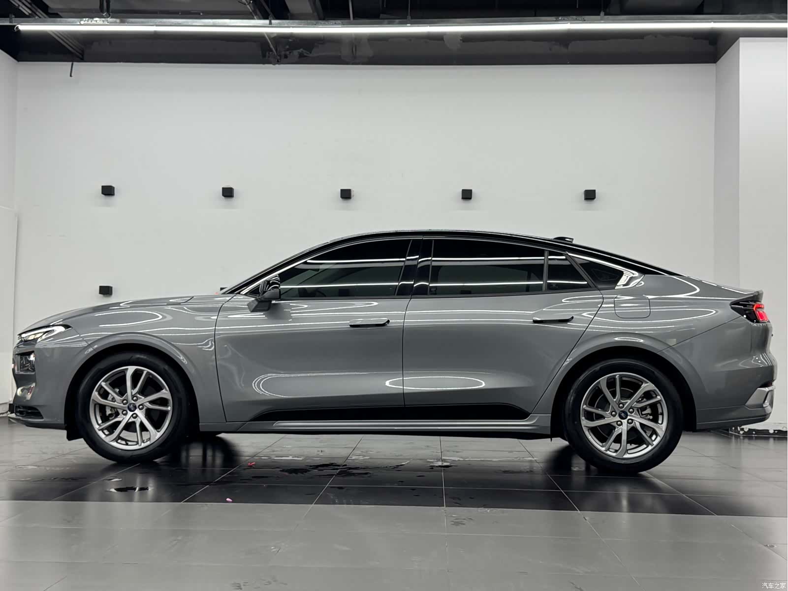 Ford Mondeo, 2022 12