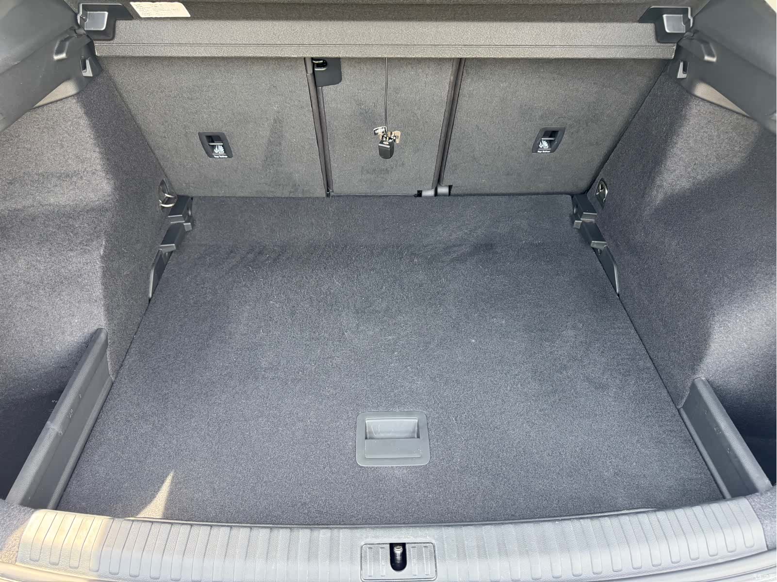Audi Q3, 2022 все фото