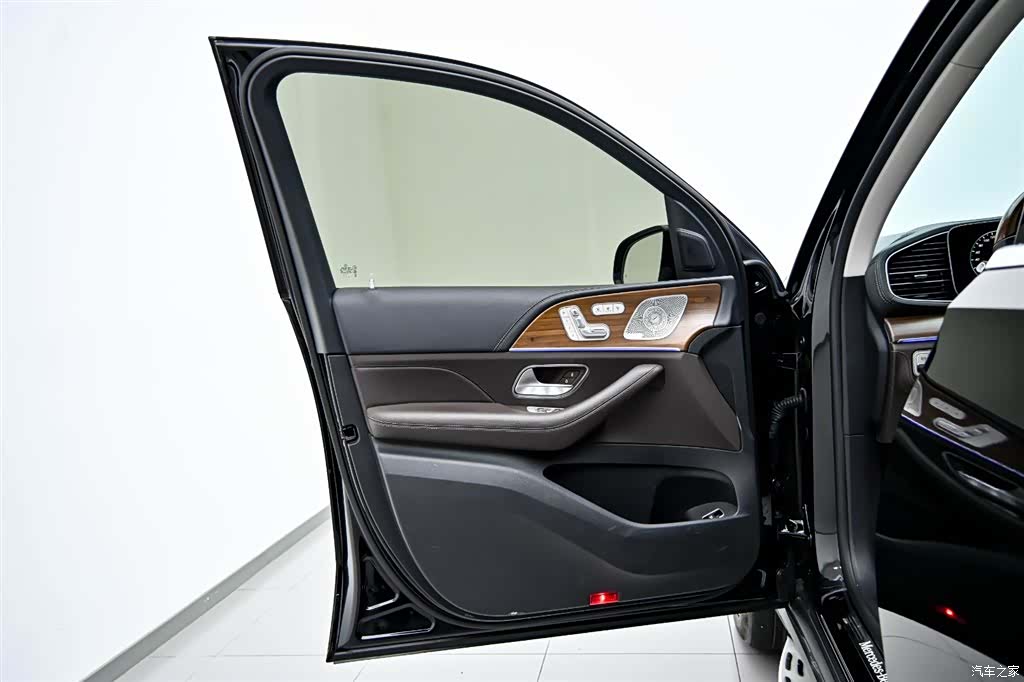 Mercedes-Benz GLS, 2022 20