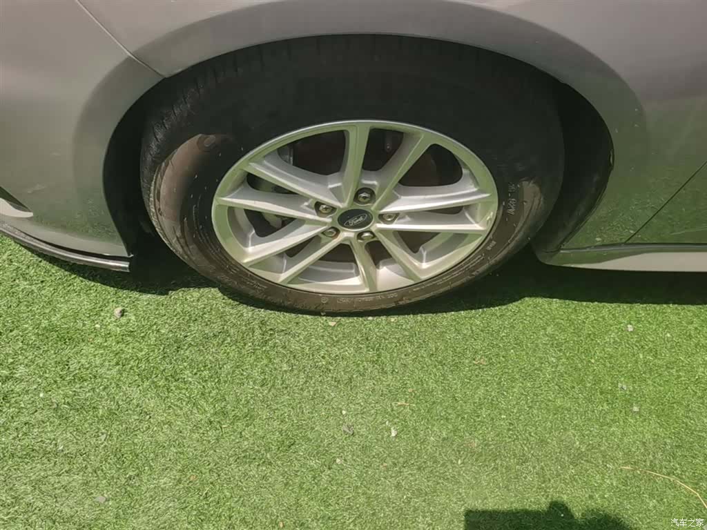 Ford Focus, 2018 23