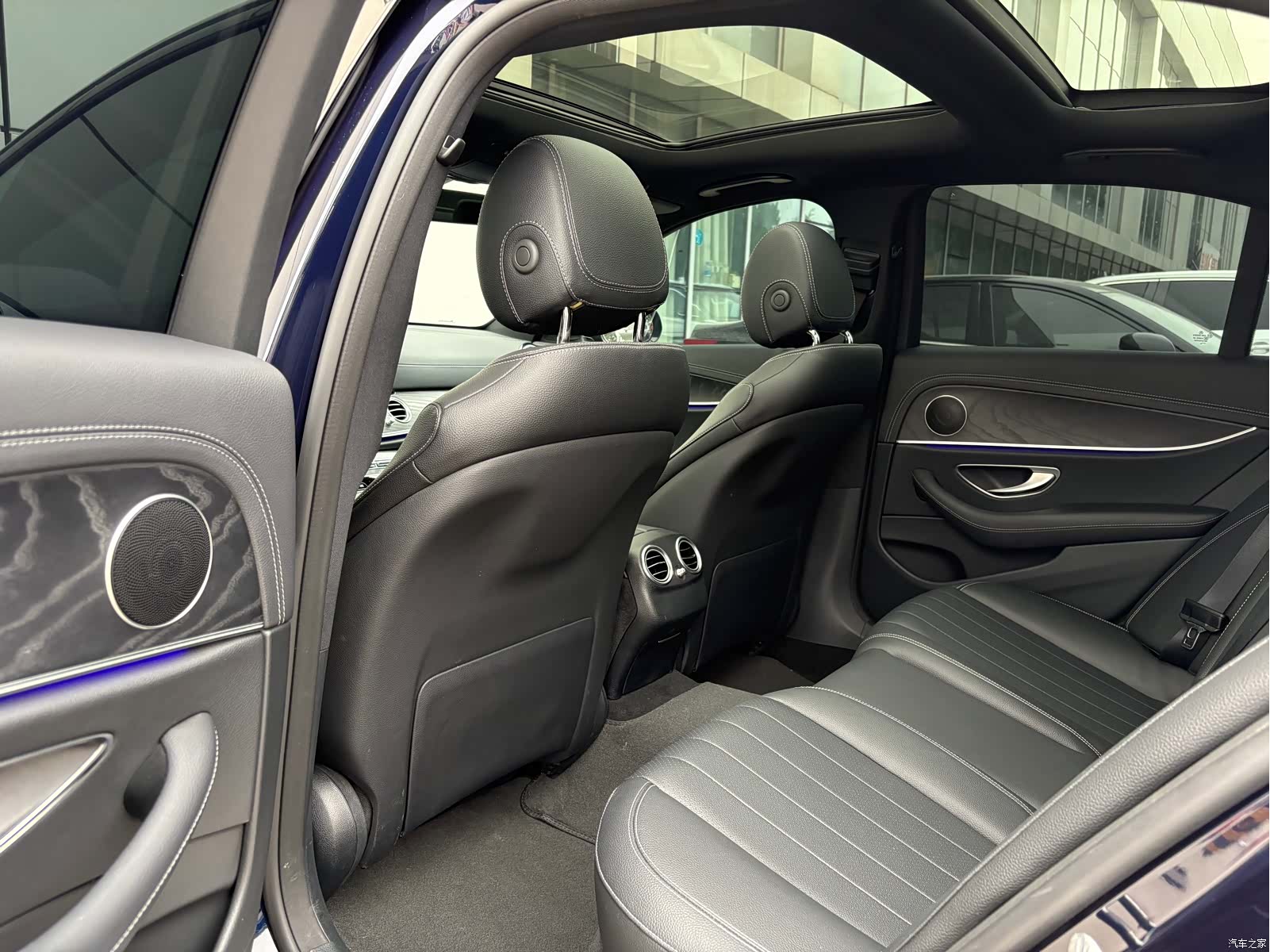 Mercedes-Benz E-Class, 2022 8