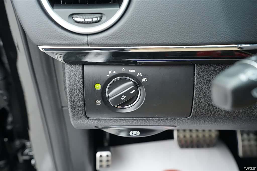 Mercedes-Benz M-Class, 2012 18