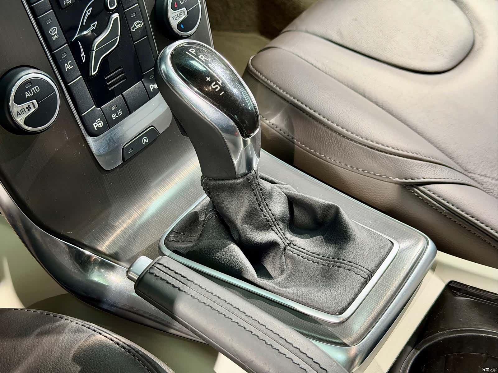 Volvo V40, 2014 11