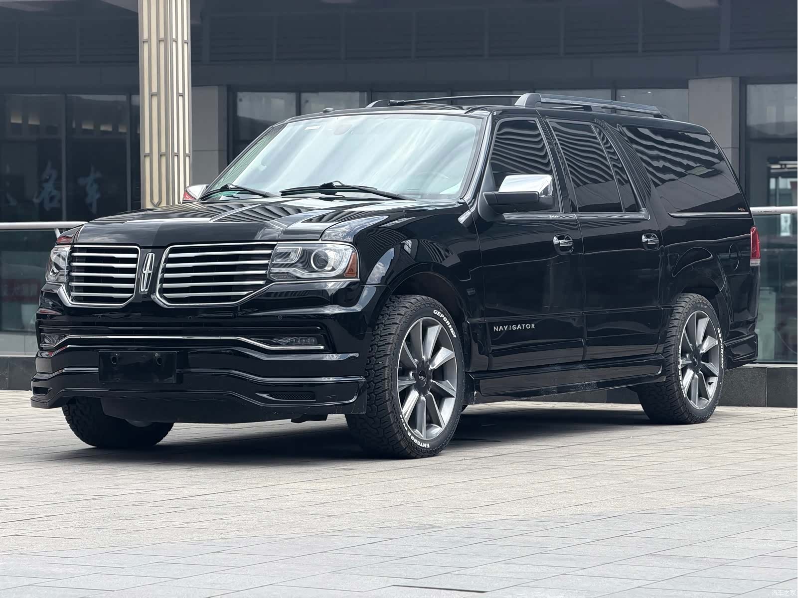 Lincoln Navigator, 2017 1