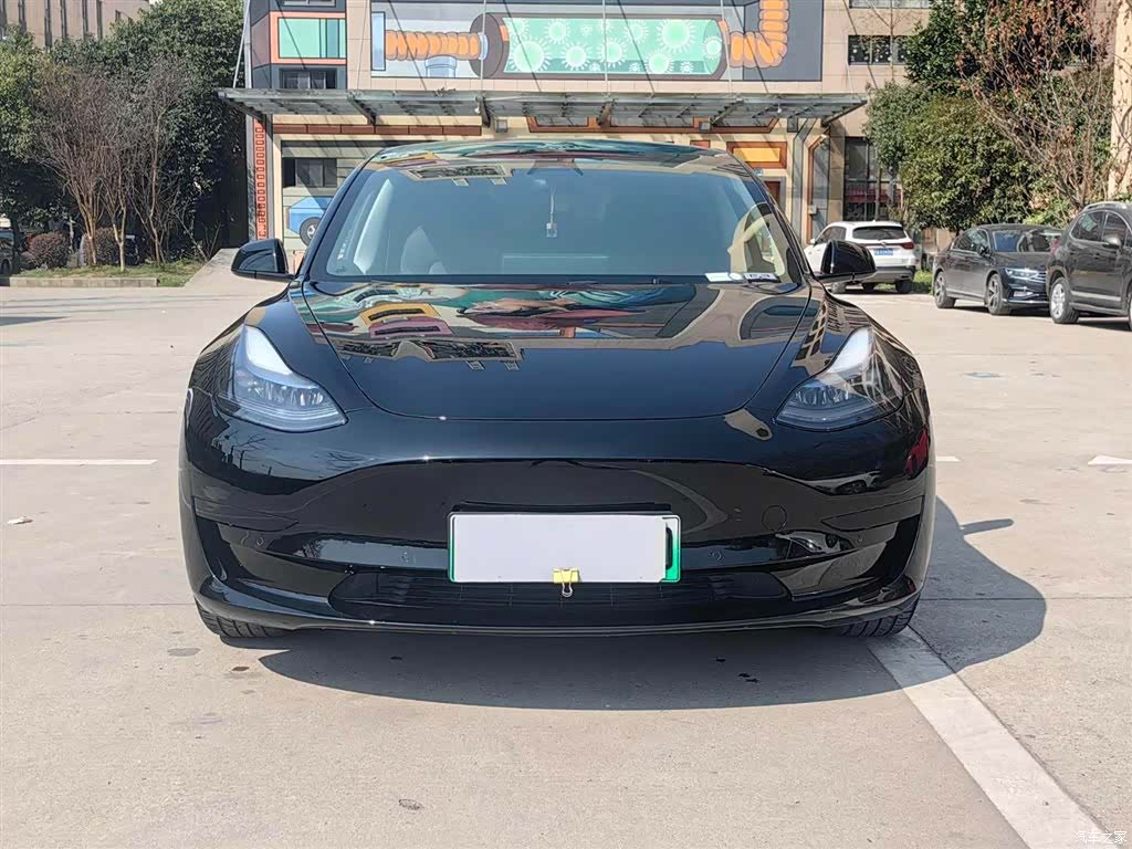 Tesla Model 3, 2023 2