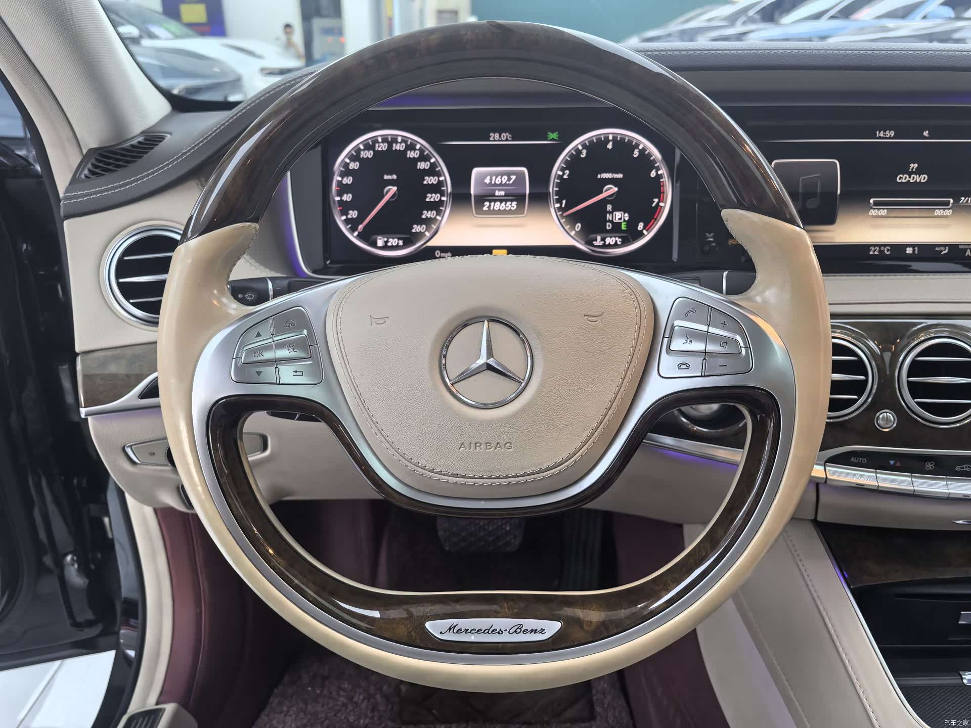Mercedes-Benz S-Class, 2014 9