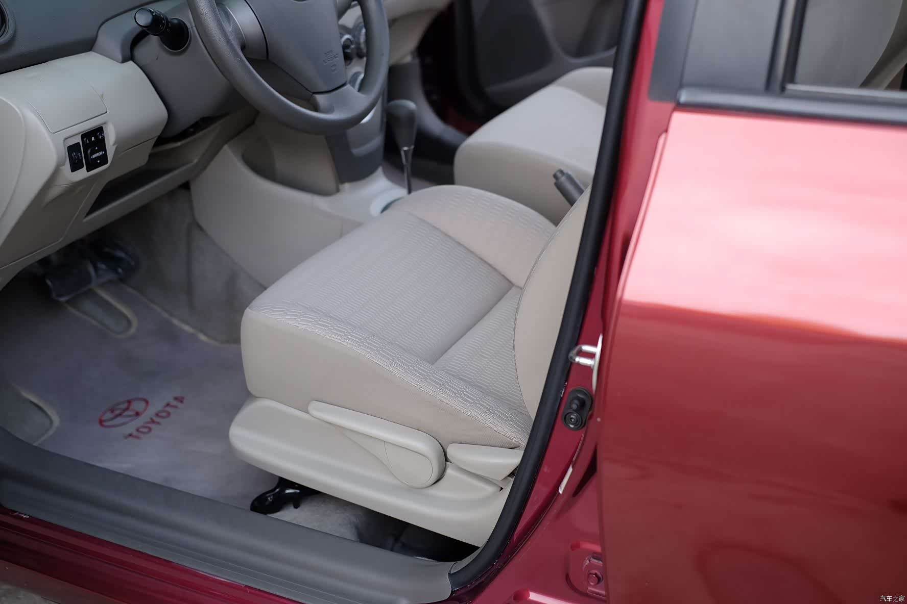 Toyota GL-S, 2012 46