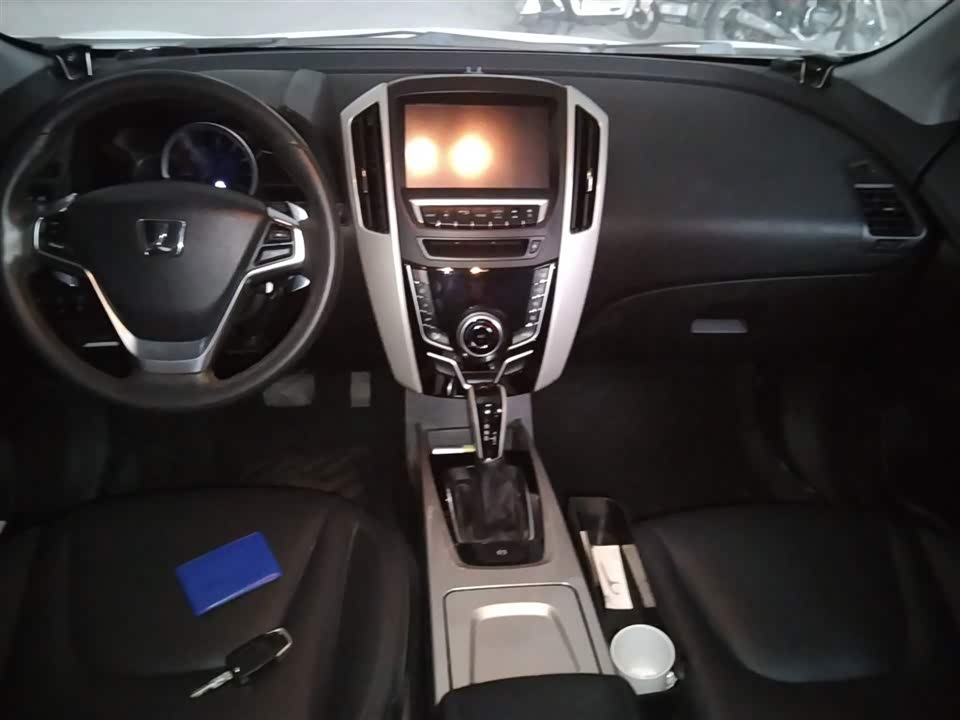 Luxgen Excellent 6 SUV