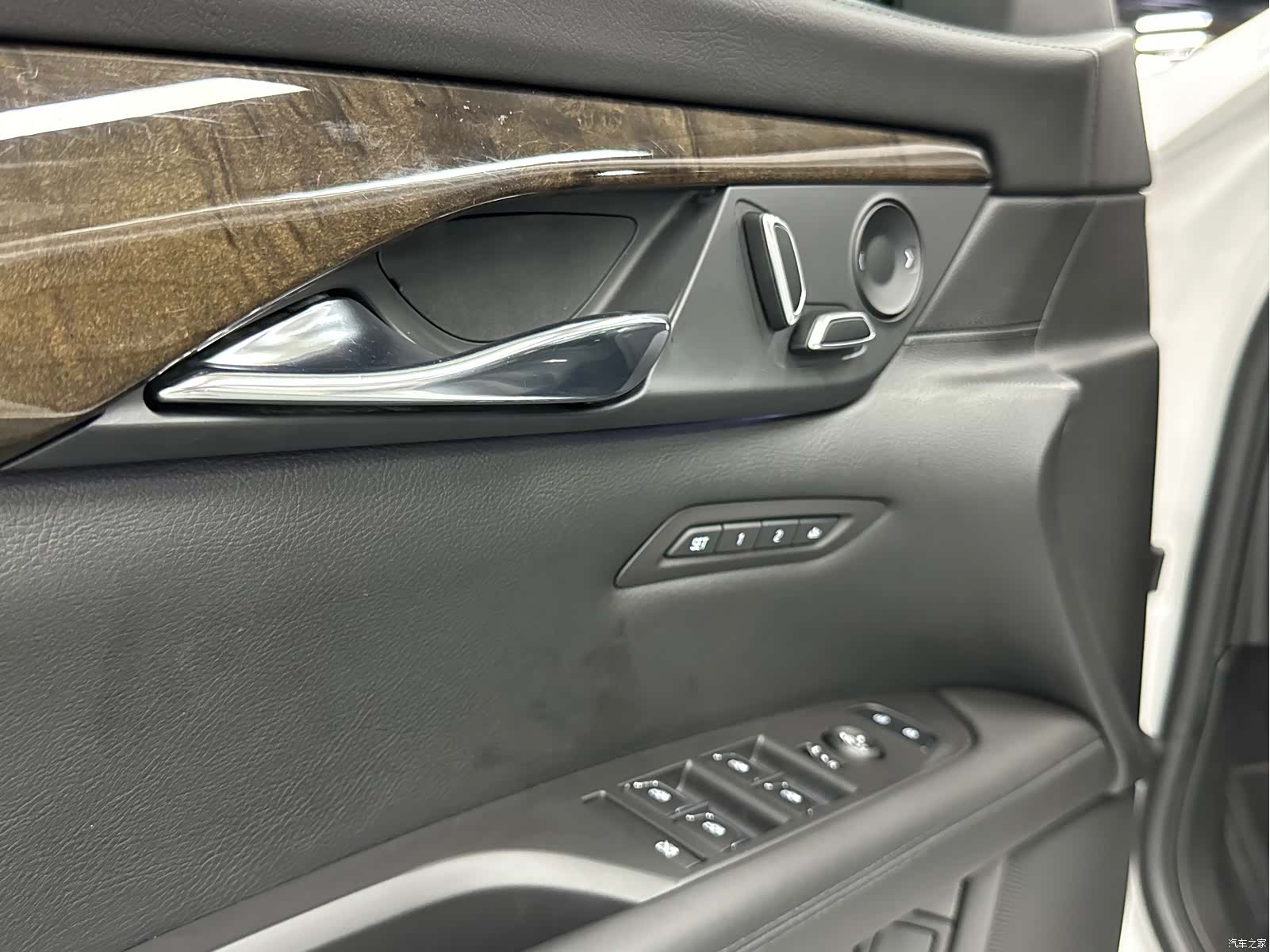 Cadillac CT6, 2016 15