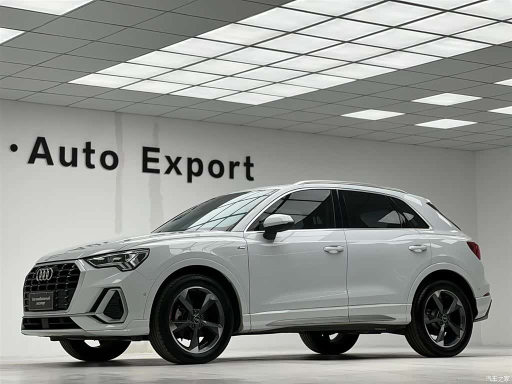 Audi Q3, 2022 6