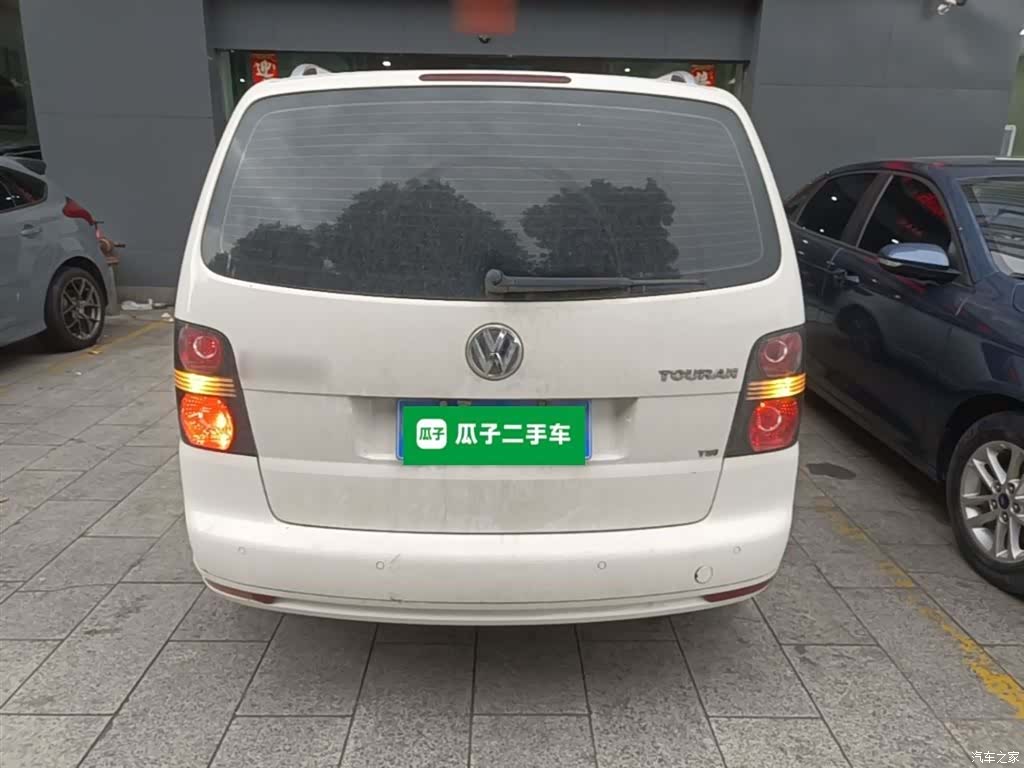 Volkswagen 5, 2014 6