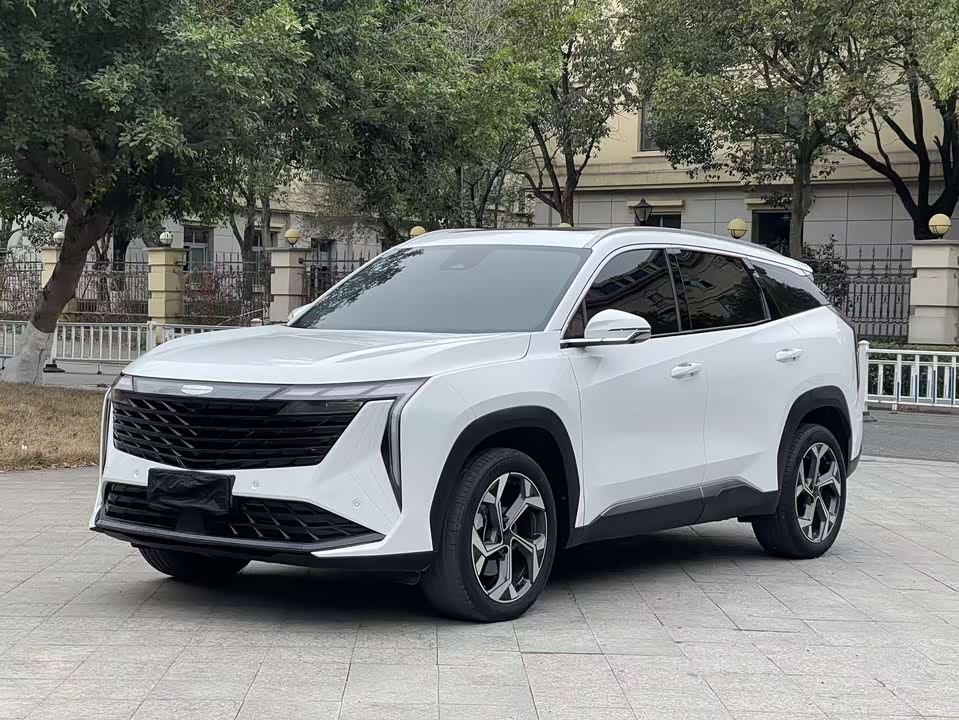 Geely Atlas L