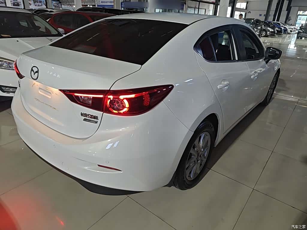 Mazda Mazda3, 2017 7